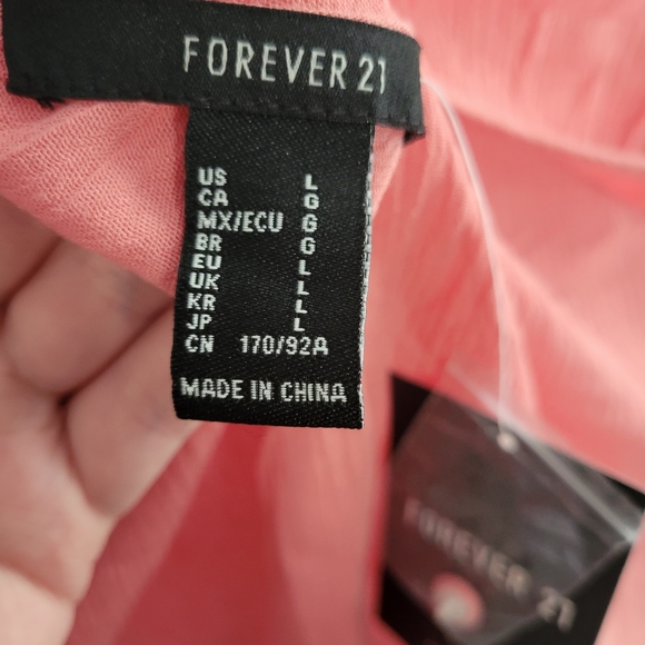 Forever 21 Coral Crop Top - Picture 3 of 4